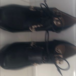 Gwen Stefani lamb shoes